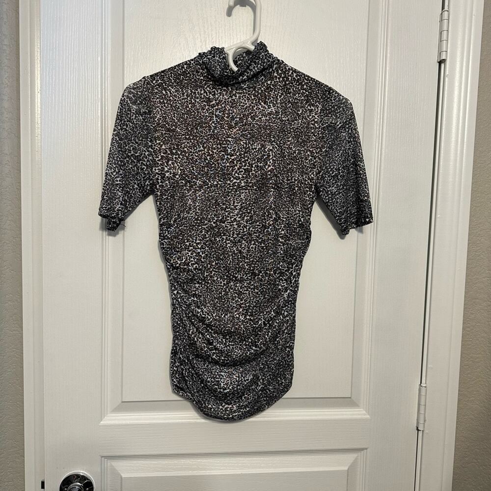 NWT Cable & Gauge leopard print blouse top